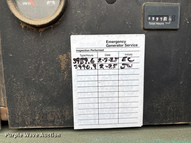 image for item EI5734 1999 Onan DGBC-3378897 generator