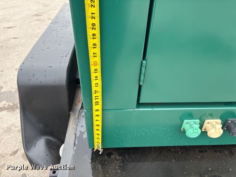 image for item EI5734 1999 Onan DGBC-3378897 generator