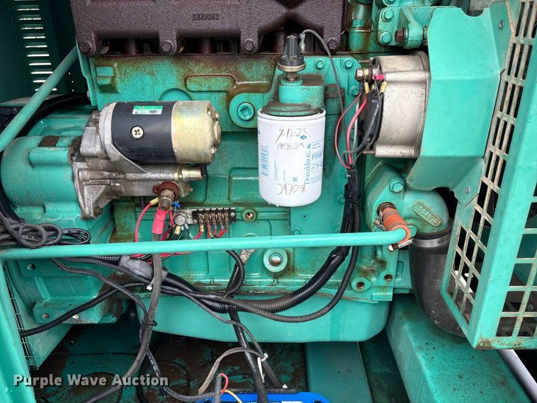 image for item EI5734 1999 Onan DGBC-3378897 generator