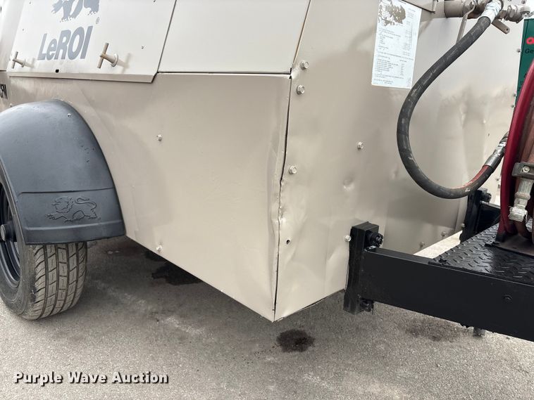 image for item EI5735 1996 LeRoi XQ185DJ-E air compressor