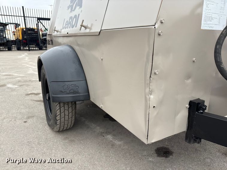 image for item EI5735 1996 LeRoi XQ185DJ-E air compressor