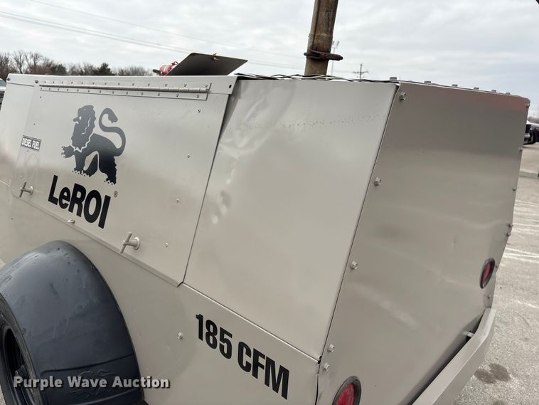 image for item EI5735 1996 LeRoi XQ185DJ-E air compressor