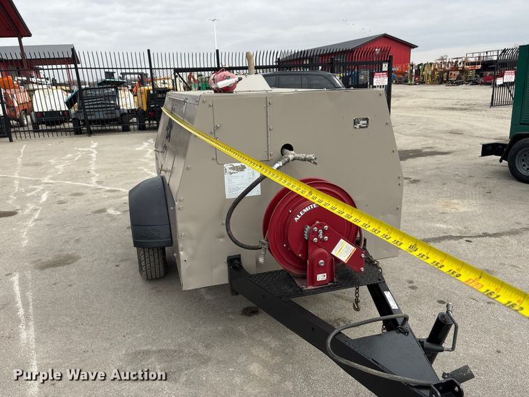 image for item EI5735 1996 LeRoi XQ185DJ-E air compressor