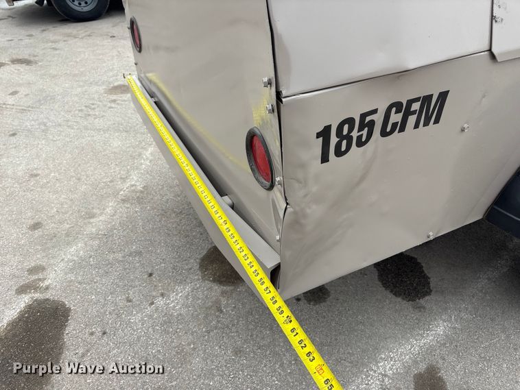 image for item EI5735 1996 LeRoi XQ185DJ-E air compressor