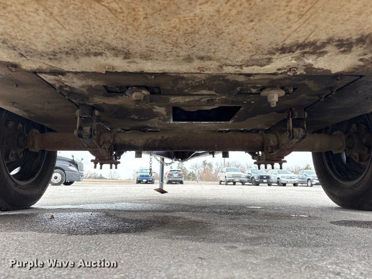 image for item EI5735 1996 LeRoi XQ185DJ-E air compressor