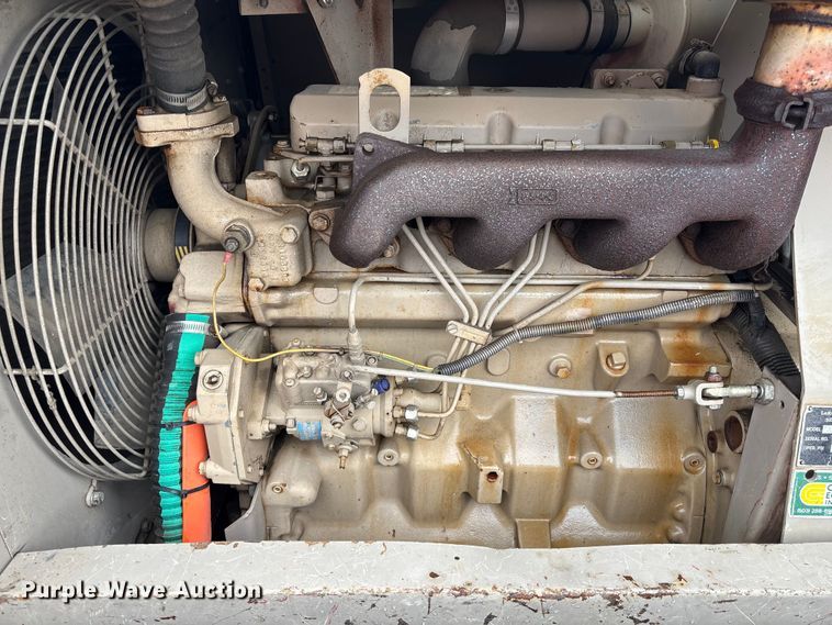 image for item EI5735 1996 LeRoi XQ185DJ-E air compressor