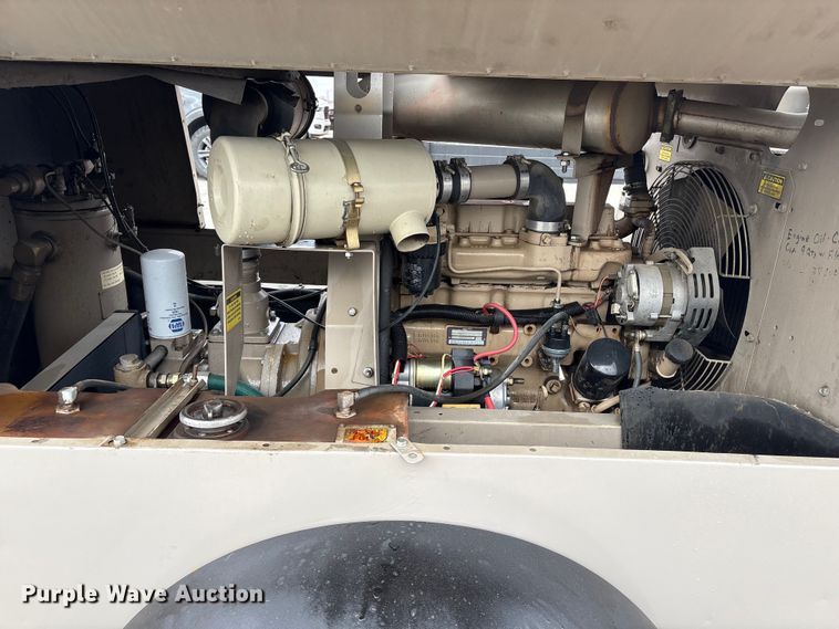 image for item EI5735 1996 LeRoi XQ185DJ-E air compressor