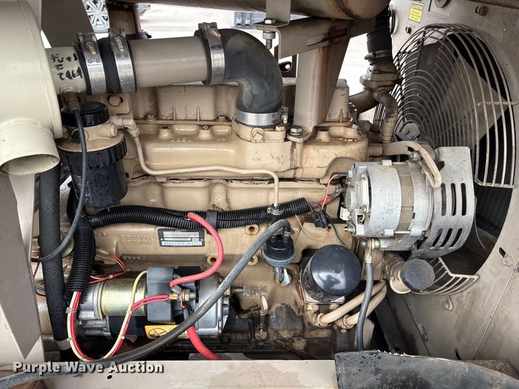 image for item EI5735 1996 LeRoi XQ185DJ-E air compressor