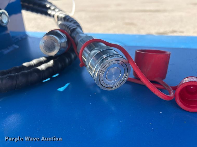 image for item EI5740 2025 Giyi LS43  skid steer spiral log splitter