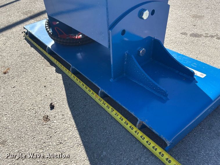 image for item EI5740 2025 Giyi LS43  skid steer spiral log splitter