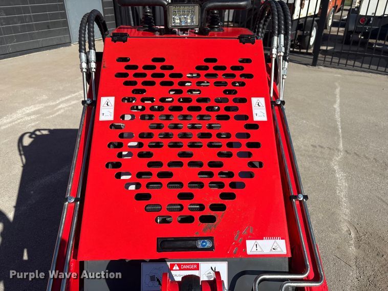 image for item EI5741 2025 AGT YSRT14 compact utility loader