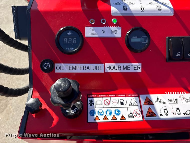 image for item EI5741 2025 AGT YSRT14 compact utility loader