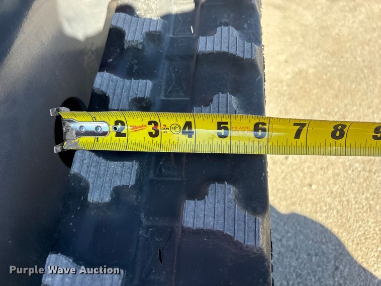 image for item EI5741 2025 AGT YSRT14 compact utility loader