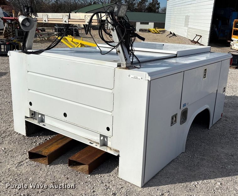 image for item EJ7793 Reading ALST98SW utility bed