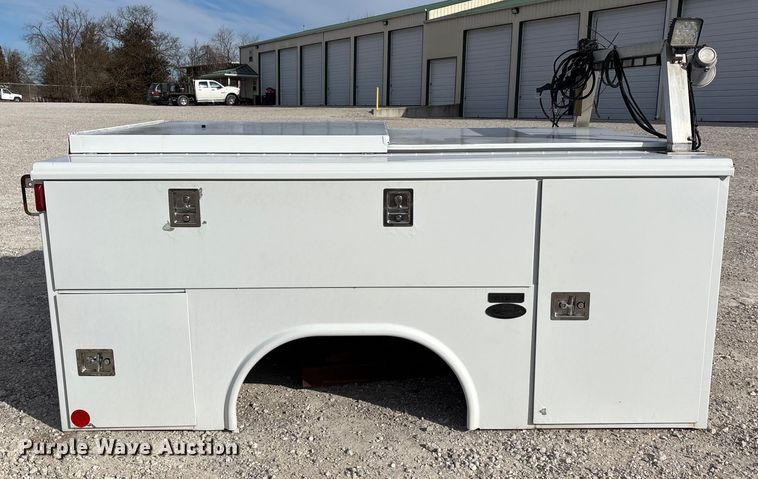 image for item EJ7793 Reading ALST98SW utility bed