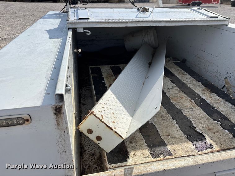 image for item EJ7793 Reading ALST98SW utility bed