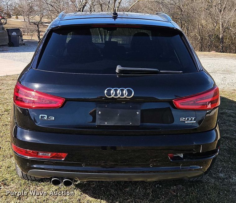 image for item EO4991 2015 Audi Q3 SUV