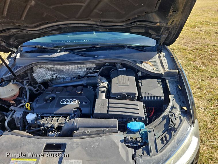 image for item EO4991 2015 Audi Q3 SUV