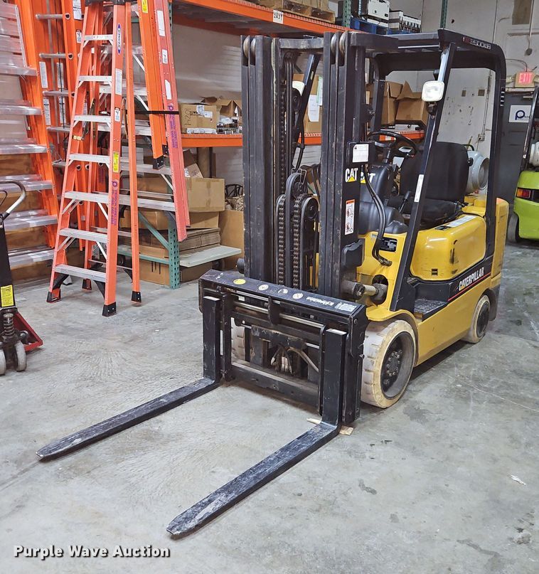 image for item EO4992 Caterpillar GC25K forklift