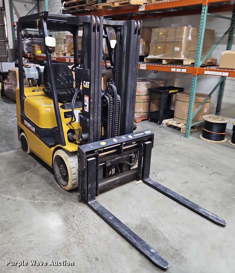 image for item EO4992 Caterpillar GC25K forklift