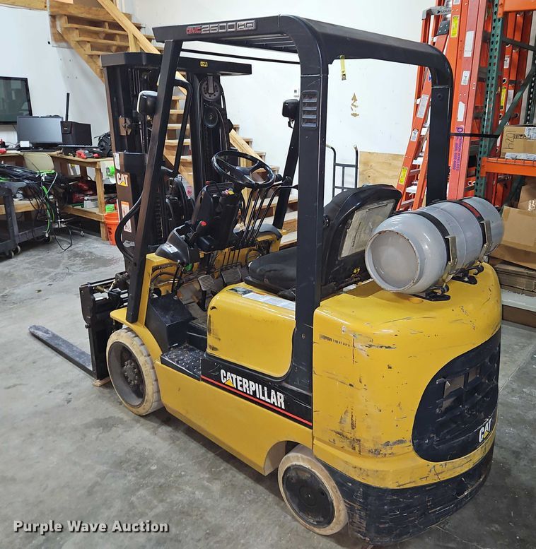 image for item EO4992 Caterpillar GC25K forklift