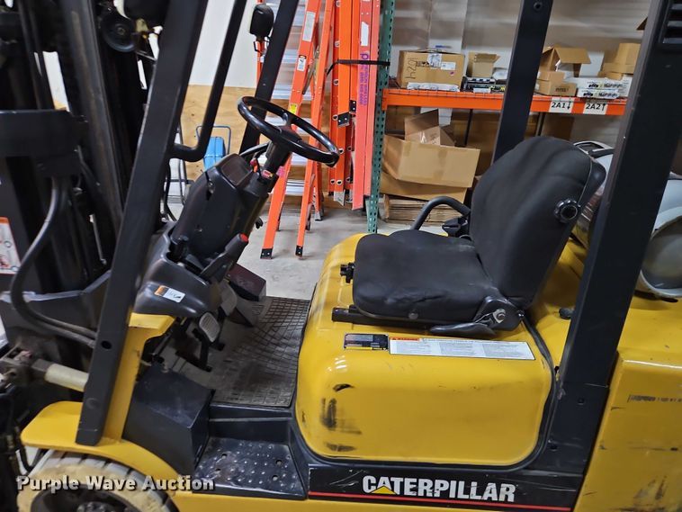 image for item EO4992 Caterpillar GC25K forklift
