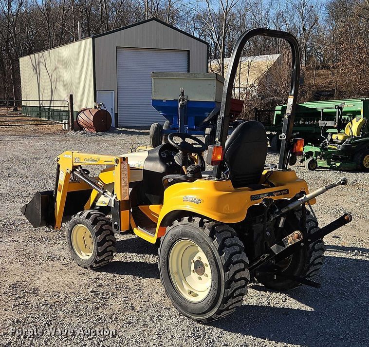 image for item EO4995 Cub Cadet 6284 MFWD tractor