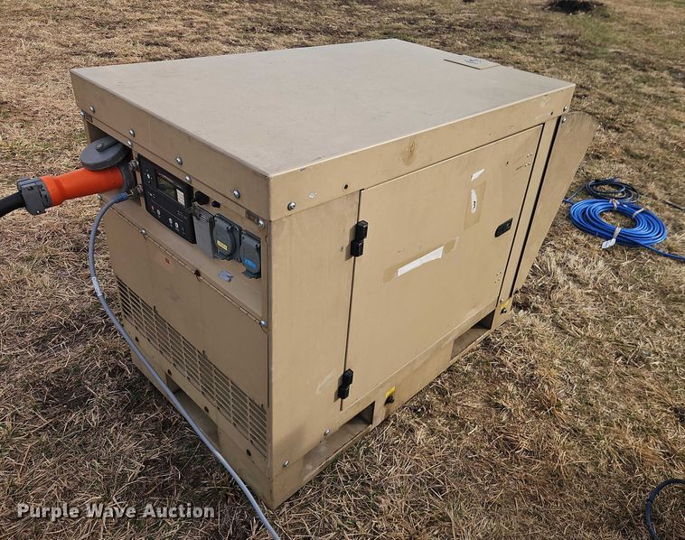 image for item EO7001 (3) generators with distribution boxes