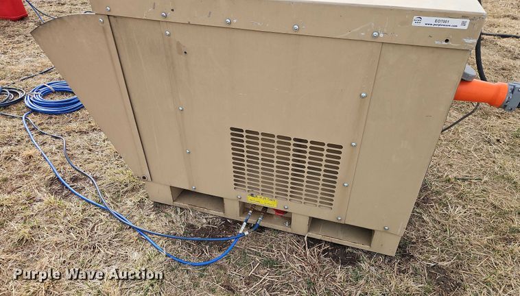 image for item EO7001 (3) generators with distribution boxes