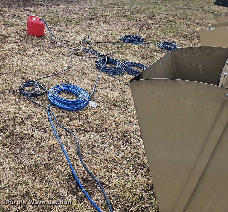 image for item EO7001 (3) generators with distribution boxes