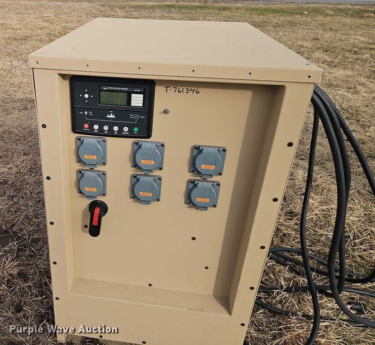 image for item EO7001 (3) generators with distribution boxes