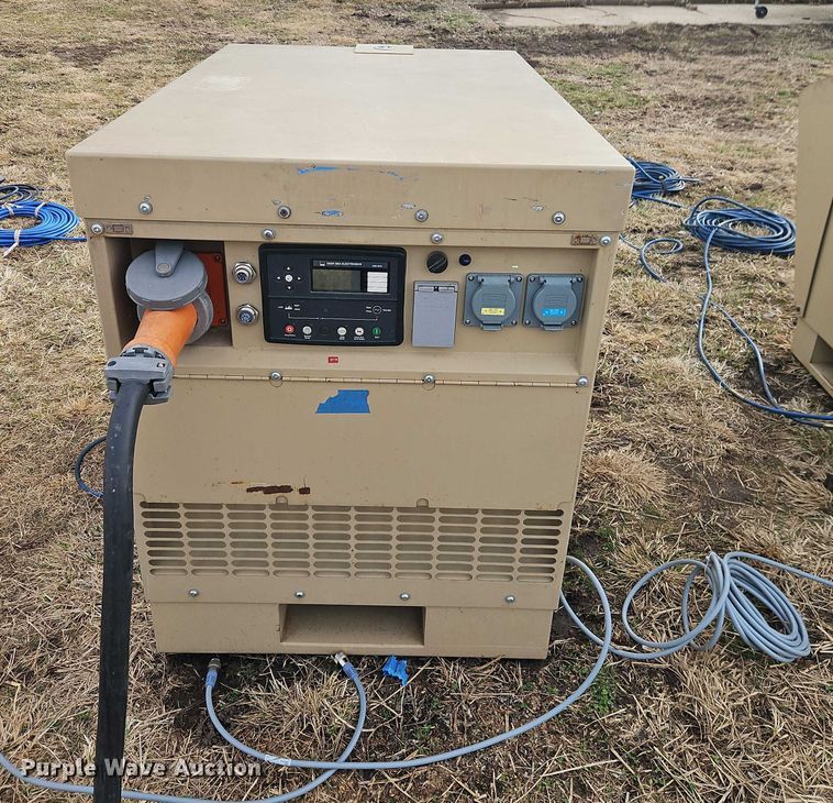 image for item EO7001 (3) generators with distribution boxes