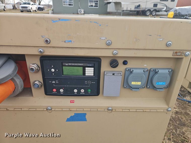 image for item EO7001 (3) generators with distribution boxes