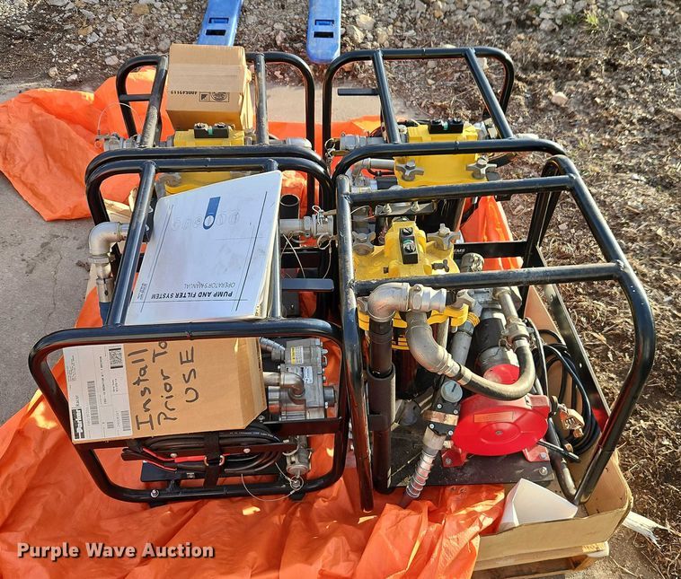 image for item EO7004 (4) fuel pumps