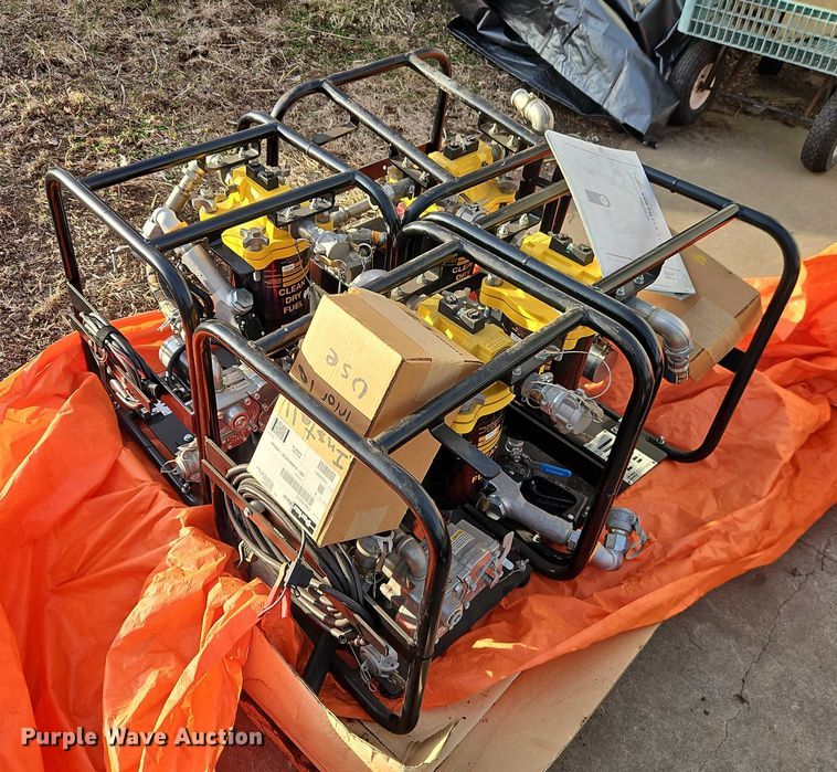 image for item EO7004 (4) fuel pumps