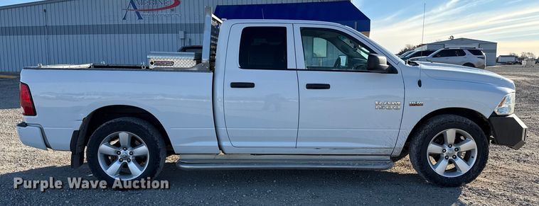 image for item EP2897 2015 RAM 1500 Ext. Cab pickup truck