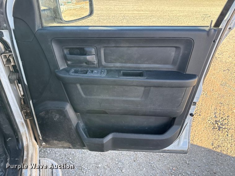 image for item EP2897 2015 RAM 1500 Ext. Cab pickup truck