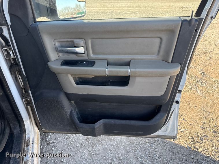 image for item EP2898 2012 Dodge Ram 1500 Ext. Cab pickup truck