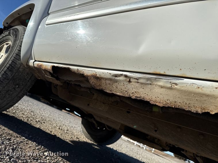 image for item EP2899 2004 Chevrolet Silverado 1500 Ext. Cab pickup truck