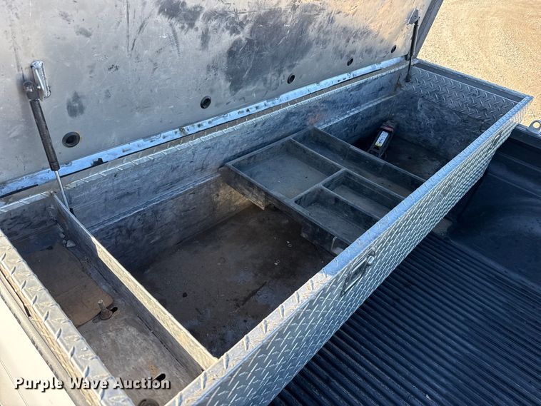 image for item EP2899 2004 Chevrolet Silverado 1500 Ext. Cab pickup truck