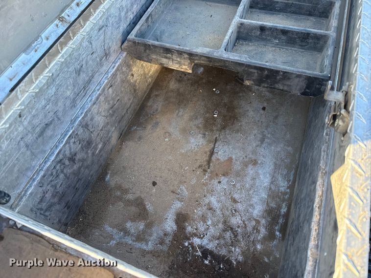 image for item EP2899 2004 Chevrolet Silverado 1500 Ext. Cab pickup truck