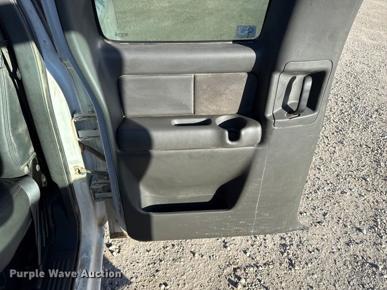 image for item EP2899 2004 Chevrolet Silverado 1500 Ext. Cab pickup truck