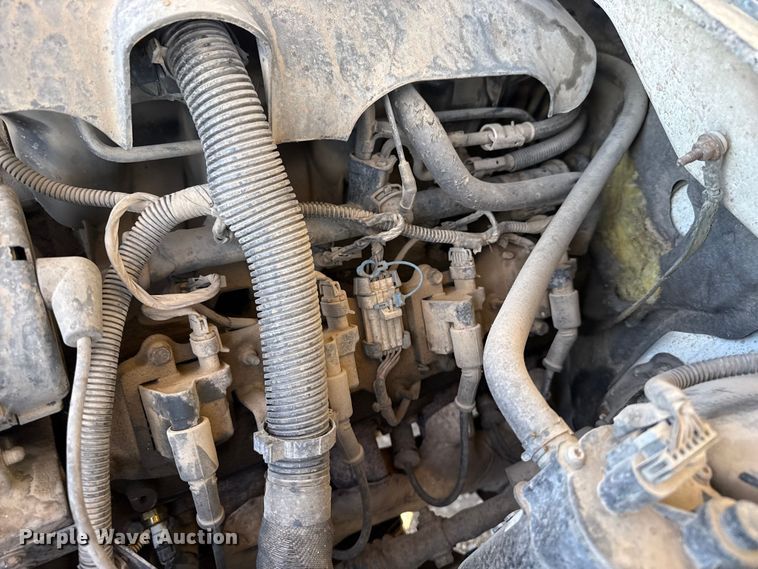 image for item EP2899 2004 Chevrolet Silverado 1500 Ext. Cab pickup truck