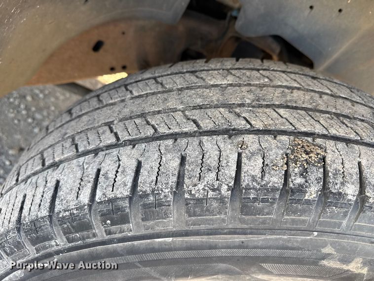 image for item EP2899 2004 Chevrolet Silverado 1500 Ext. Cab pickup truck