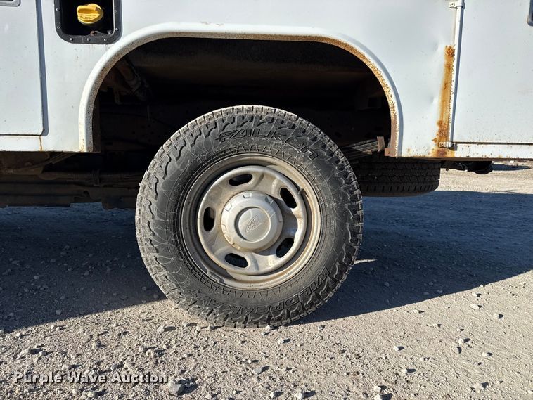 image for item EP2900 2011 Ford F250 Ext. Cab utility bed pickup truck