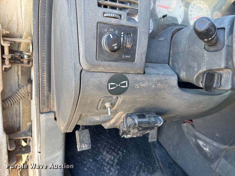 image for item EP2901 2006 Dodge Ram 2500 Ext. Cab pickup truck