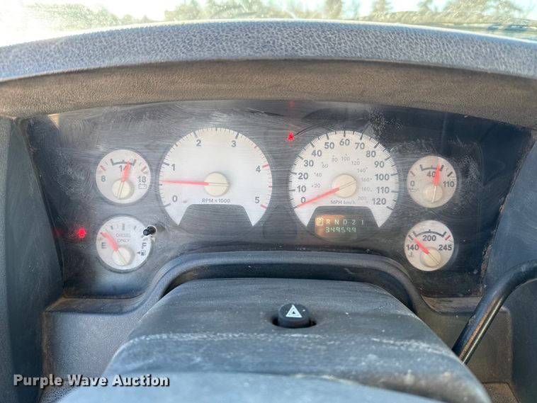 image for item EP2901 2006 Dodge Ram 2500 Ext. Cab pickup truck