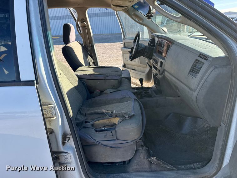 image for item EP2901 2006 Dodge Ram 2500 Ext. Cab pickup truck