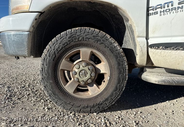 image for item EP2901 2006 Dodge Ram 2500 Ext. Cab pickup truck