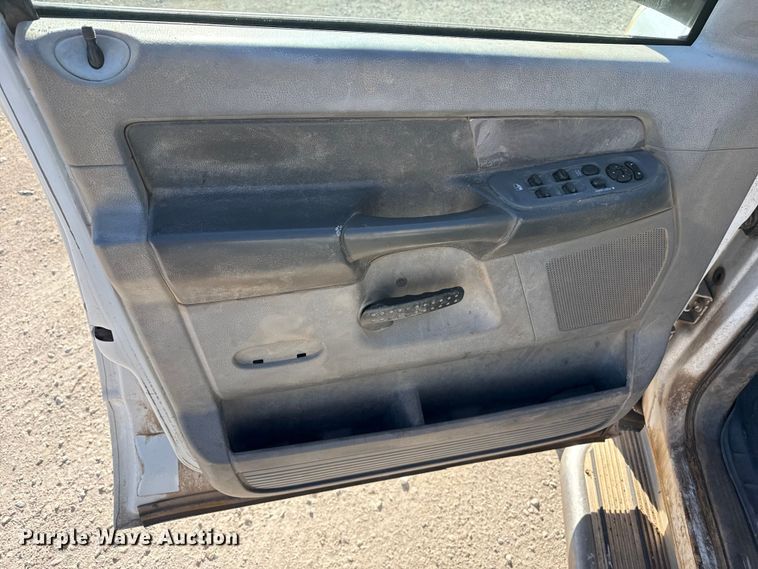 image for item EP2902 2009 Dodge Ram 2500 Ext. Cab pickup truck